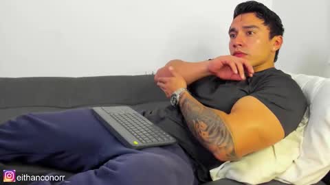 Snapshot of eithanconor1 chatting on 01/13/26, 02:39 EITHAN CONOR online show from 01/13/26, 02:39