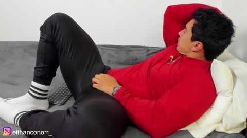 Snapshot of eithanconor1 chatting on 02/06/26, 02:38 EITHAN CONOR online show from 02/06/26, 02:38