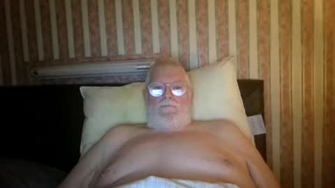 Snapshot of eketman1964 chatting on 09/29/25, 10:58 eketman1964 online show from 09/29/25, 10:58