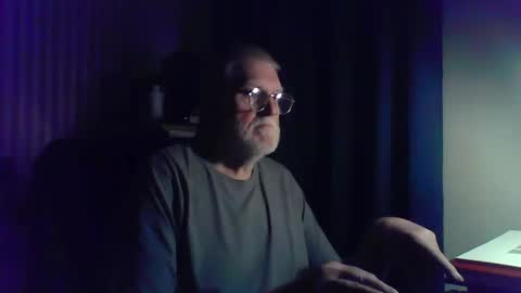 eketman1964 online show from 11/16/25, 01:33