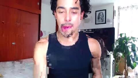 Snapshot of ekhtyr11 chatting on 04/06/26, 09:49 xoxo online show from 04/06/26, 09:49