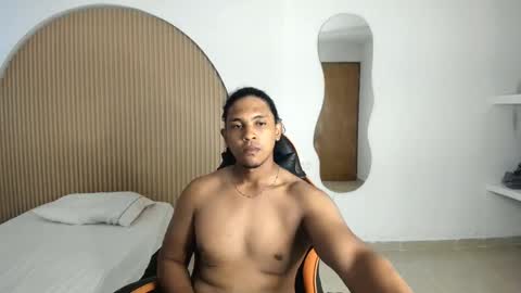 Snapshot of ekko_s chatting on 04/25/26, 11:57 ekko_s online show from 04/25/26, 11:57