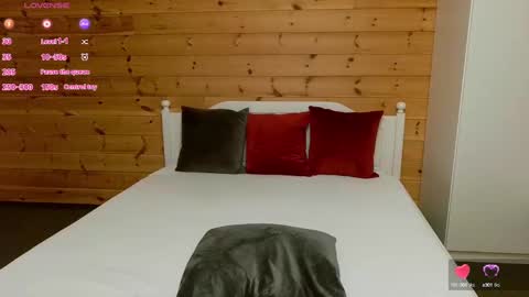 Snapshot of ekstasismouth chatting on 12/19/24, 05:50 Ekstasis online show from 12/19/24, 05:50