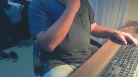 Snapshot of ekudemic chatting on 12/02/24, 05:26 Juan Pablo M online show from 12/02/24, 05:26