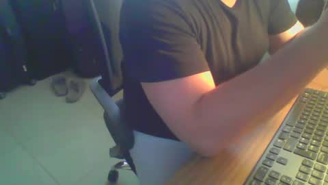 Snapshot of ekudemic chatting on 12/29/24, 06:27 Juan Pablo M online show from 12/29/24, 06:27