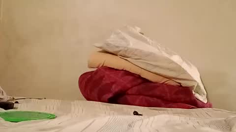 Snapshot of el131140 chatting on 02/18/25, 02:59 Sebastin online show from 02/18/25, 02:59