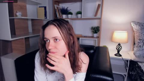 Snapshot of el1s_well chatting on 01/25/25, 02:15 Elis 3 online show from 01/25/25, 02:15