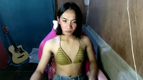 Snapshot of el_clovirr chatting on 10/07/25, 07:49 el_clovirr online show from 10/07/25, 07:49