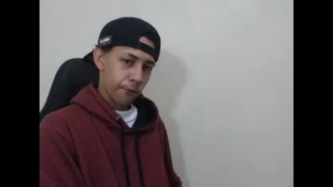 Snapshot of el_menor chatting on 06/25/26, 04:23 Instagram BelowAbajo online show from 06/25/26, 04:23