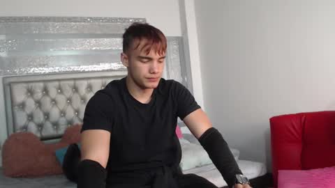 Snapshot of el_principee chatting on 03/10/25, 11:53 el_principee online show from 03/10/25, 11:53