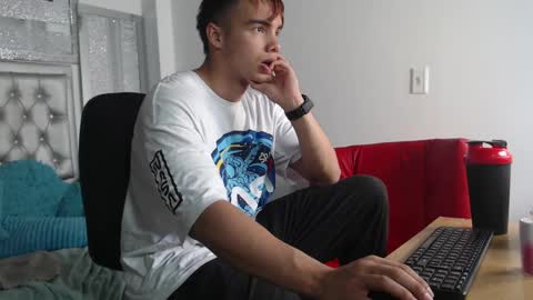 Snapshot of el_principee chatting on 03/12/25, 05:28 el_principee online show from 03/12/25, 05:28