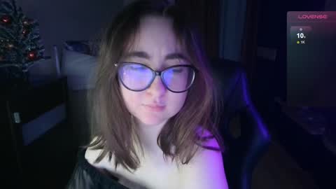 If you like it when I meow give me a thumbs up online show from 12/26/24, 03:10