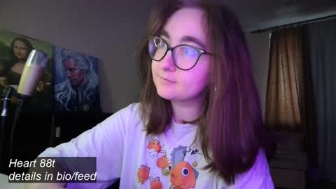 If you like it when I meow give me a thumbs up online show from 02/09/25, 03:01