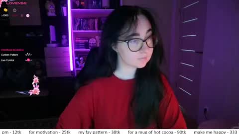 Snapshot of el_sweety chatting on 06/22/26, 01:52 If you like it when I meow give me a thumbs up online show from 06/22/26, 01:52