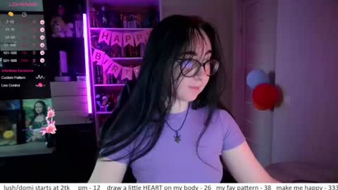 Snapshot of el_sweety chatting on 07/14/26, 10:21 If you like it when I meow give me a thumbs up online show from 07/14/26, 10:21