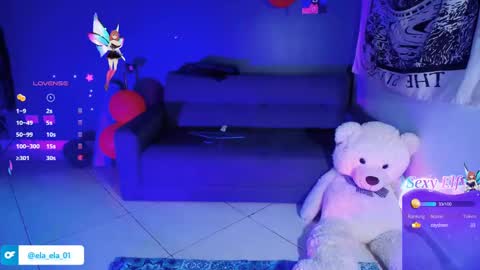 Snapshot of ela_0 chatting on 01/08/25, 10:37 Ela Help me reach 100 thumbs up online show from 01/08/25, 10:37