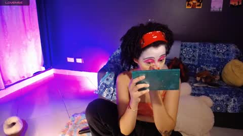 Snapshot of ela_0 chatting on 03/08/25, 04:56 Ela Help me reach 100 thumbs up online show from 03/08/25, 04:56