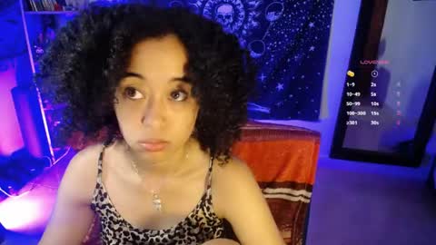 Ela  Help me reach 100 thumbs up online show from 05/18/26, 07:47