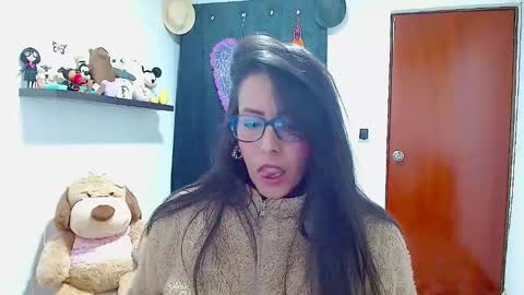 Snapshot of ela_3611 chatting on 12/31/24, 05:44 ela_3611 online show from 12/31/24, 05:44