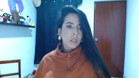 Snapshot of ela_3611 chatting on 02/15/25, 04:14 ela_3611 online show from 02/15/25, 04:14