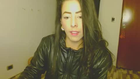 Snapshot of ela_3611 chatting on 11/05/25, 05:51 ela_3611 online show from 11/05/25, 05:51