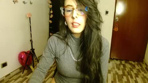 ela_3611 online show from 11/19/25, 05:29