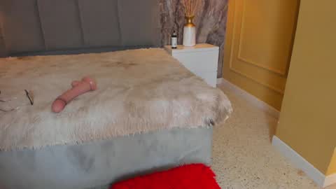 Snapshot of ela_endezz chatting on 12/10/24, 05:22 online show from 12/10/24, 05:22