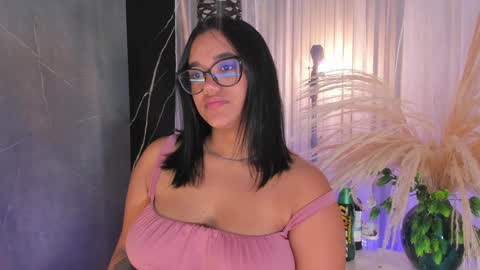 Snapshot of ela_endezz chatting on 01/17/25, 05:32 online show from 01/17/25, 05:32