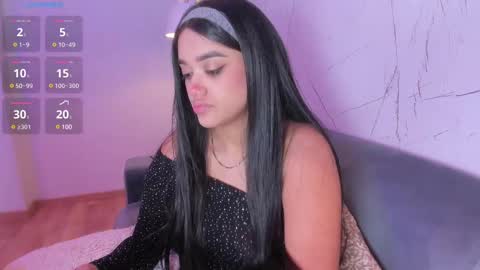 Snapshot of ela_endezz chatting on 03/05/25, 12:44 online show from 03/05/25, 12:44