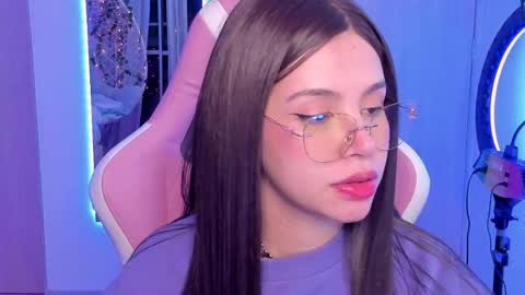 Ela online show from 09/26/25, 04:27