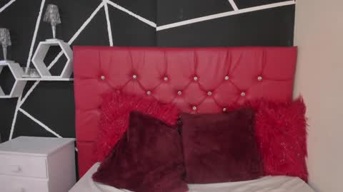 Ela online show from 01/10/25, 08:15