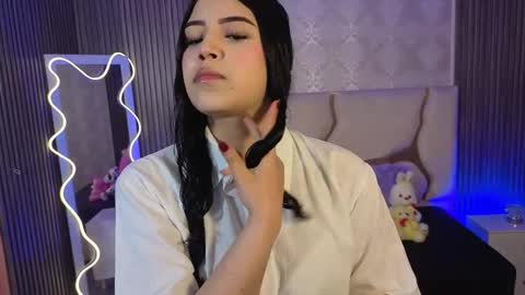 ela_tay1 online show from 05/02/26, 07:19