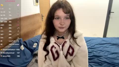 Ela online show from 07/18/26, 07:39