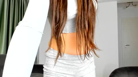 Ela online show from 01/14/26, 06:52