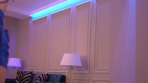 Ella online show from 03/21/26, 05:56