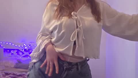 Snapshot of eladiapargo chatting on 10/20/25, 01:11 Maya online show from 10/20/25, 01:11