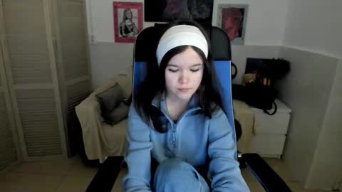 Your sweet girl online show from 10/01/25, 07:31