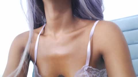 elaisaprincess online show from 02/01/25, 11:37