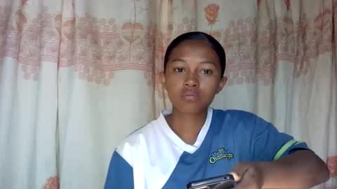 Snapshot of elaliealdy chatting on 04/19/26, 07:40 elaliealdy online show from 04/19/26, 07:40