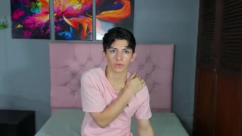 Elan Giralon online show from 12/20/25, 10:39