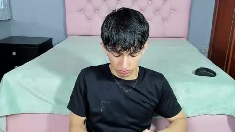 Elan Giralon online show from 01/11/26, 09:42