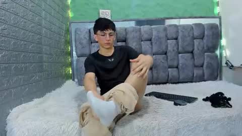 Elan Giralon online show from 04/16/26, 11:18