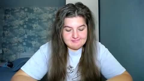 Elanis online show from 11/12/25, 11:21