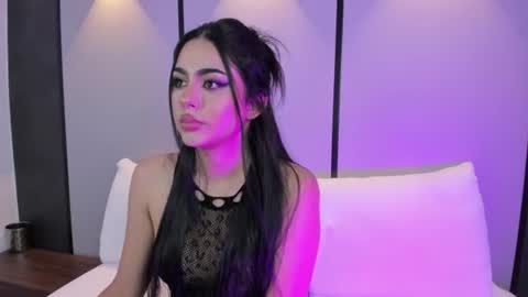 Snapshot of elara_bloom_ chatting on 06/11/26, 03:15 elara_bloom_ online show from 06/11/26, 03:15