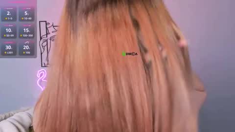 Snapshot of elara_jadie chatting on 10/09/25, 12:36 Elara online show from 10/09/25, 12:36