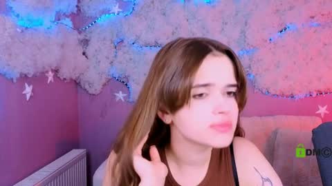 Snapshot of elara_night1 chatting on 04/05/26, 07:27 Elara online show from 04/05/26, 07:27