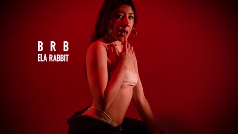 Snapshot of elarabbit chatting on 03/29/26, 03:56 Ela online show from 03/29/26, 03:56