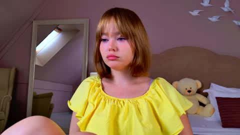 Snapshot of elaravance chatting on 06/08/26, 04:57 elaravance online show from 06/08/26, 04:57