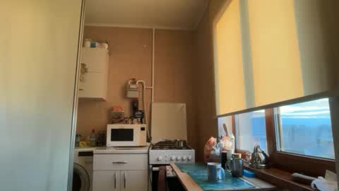 elarawhitmore online show from 03/06/26, 03:30