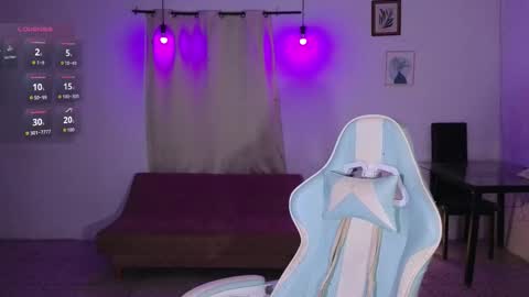 Snapshot of elaseles23 chatting on 11/08/25, 12:55 elaseles23 online show from 11/08/25, 12:55